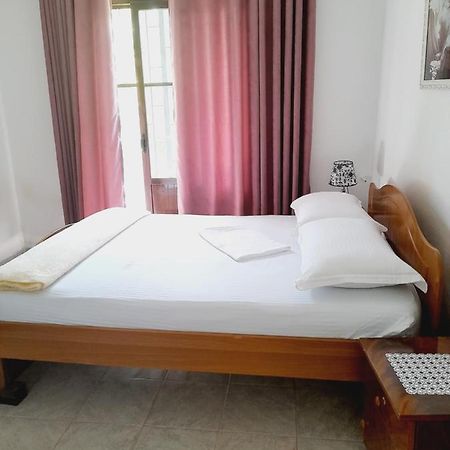 Vila Aliaj Luxury Apartment With 2 Rooms With Private Wonderful Terrace Dıraç Dış mekan fotoğraf