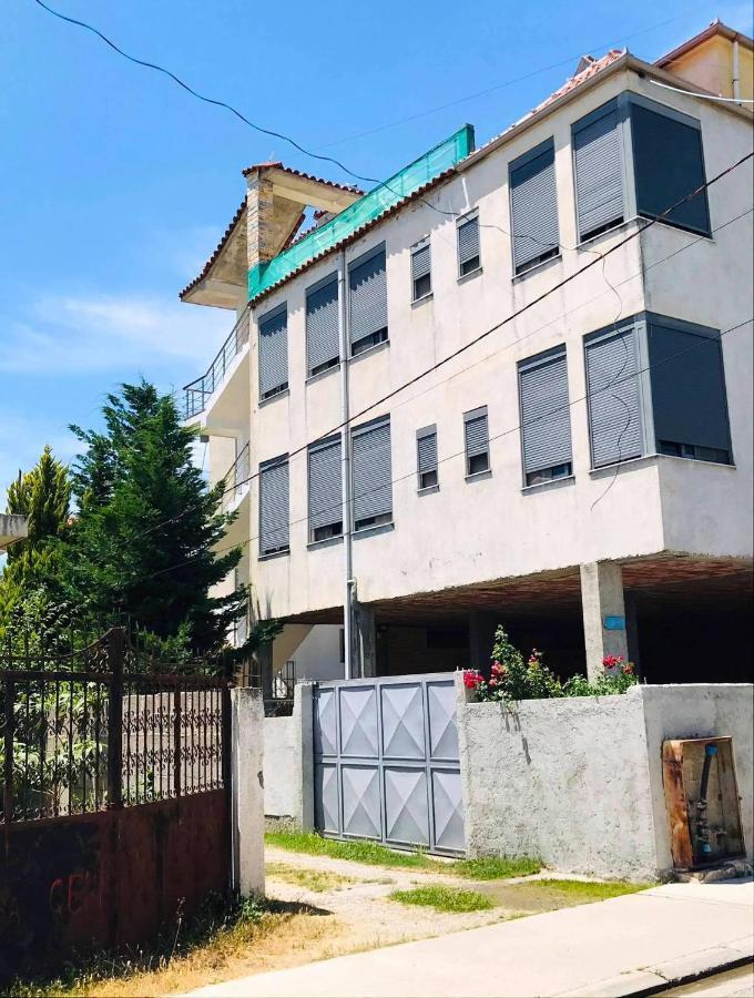 Vila Aliaj Luxury Apartment With 2 Rooms With Private Wonderful Terrace Dıraç Dış mekan fotoğraf