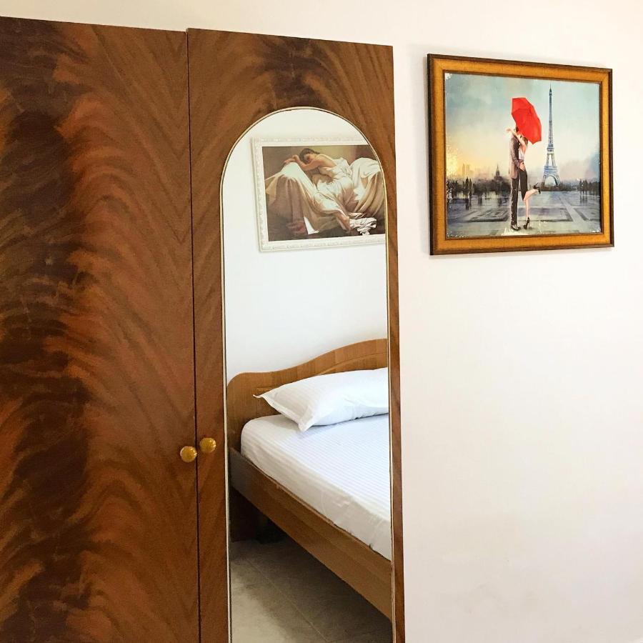Vila Aliaj Luxury Apartment With 2 Rooms With Private Wonderful Terrace Dıraç Dış mekan fotoğraf