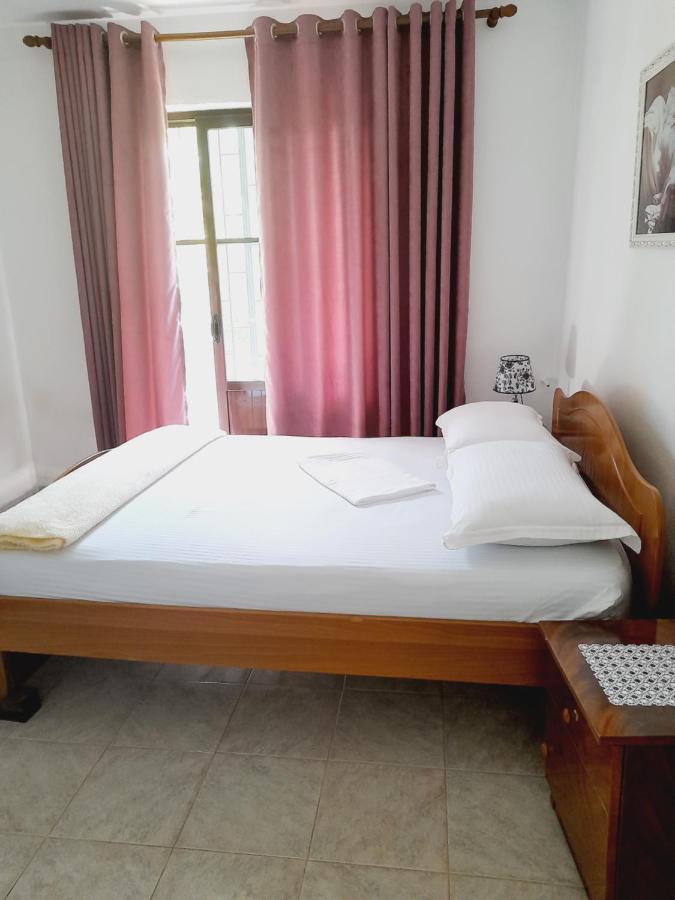 Vila Aliaj Luxury Apartment With 2 Rooms With Private Wonderful Terrace Dıraç Dış mekan fotoğraf