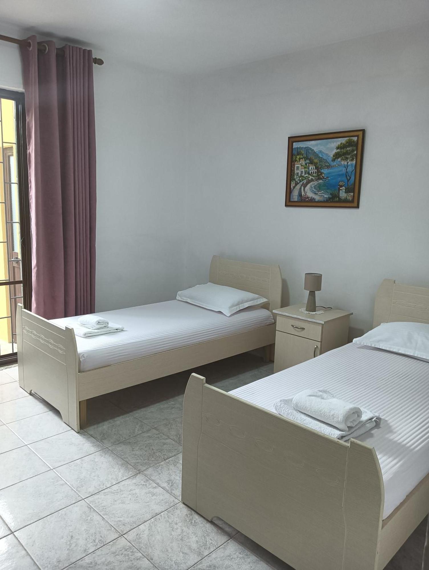 Vila Aliaj Luxury Apartment With 2 Rooms With Private Wonderful Terrace Dıraç Dış mekan fotoğraf