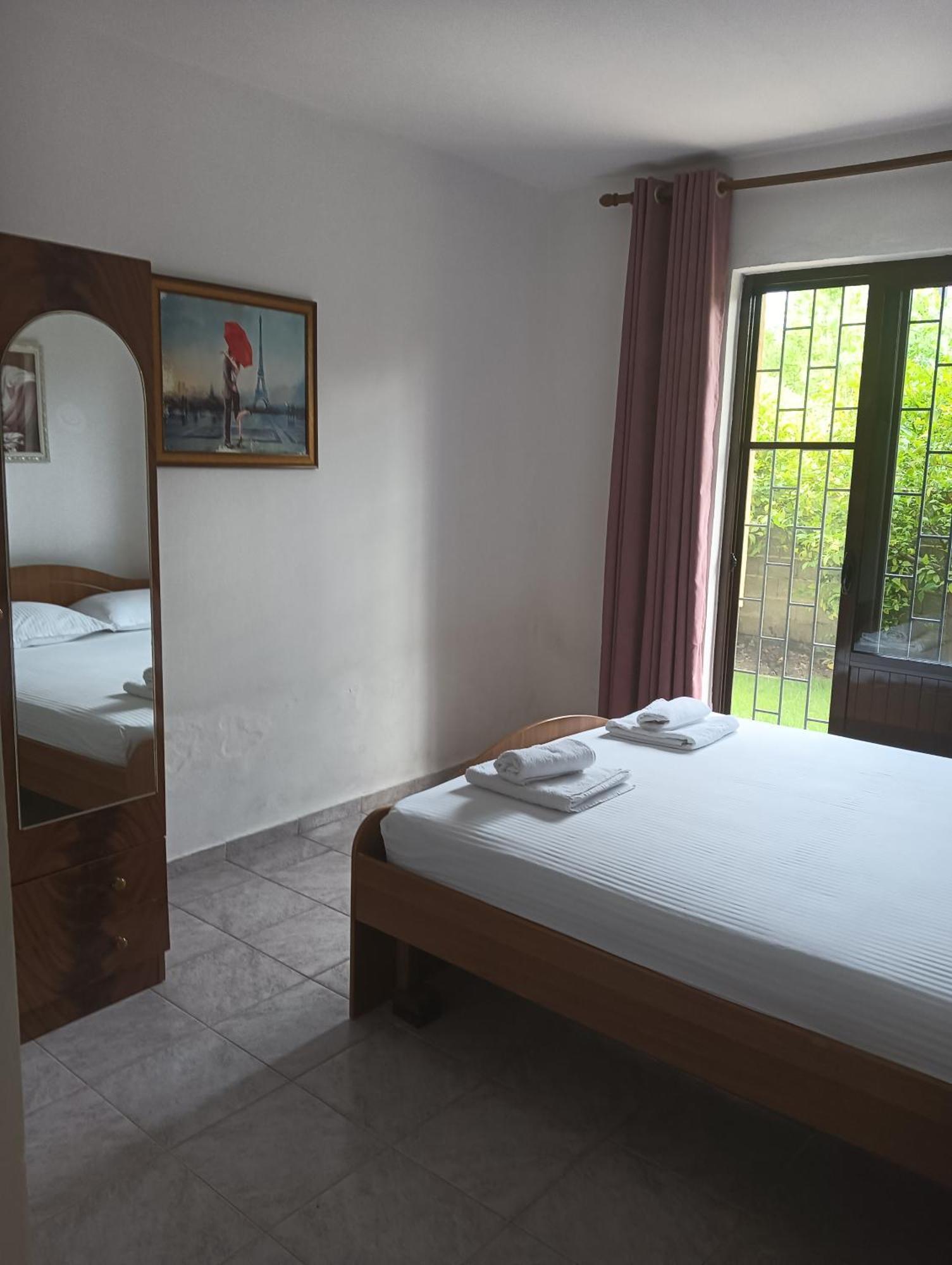 Vila Aliaj Luxury Apartment With 2 Rooms With Private Wonderful Terrace Dıraç Dış mekan fotoğraf