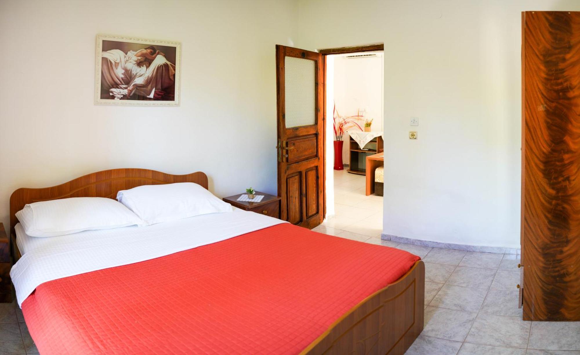 Vila Aliaj Luxury Apartment With 2 Rooms With Private Wonderful Terrace Dıraç Dış mekan fotoğraf