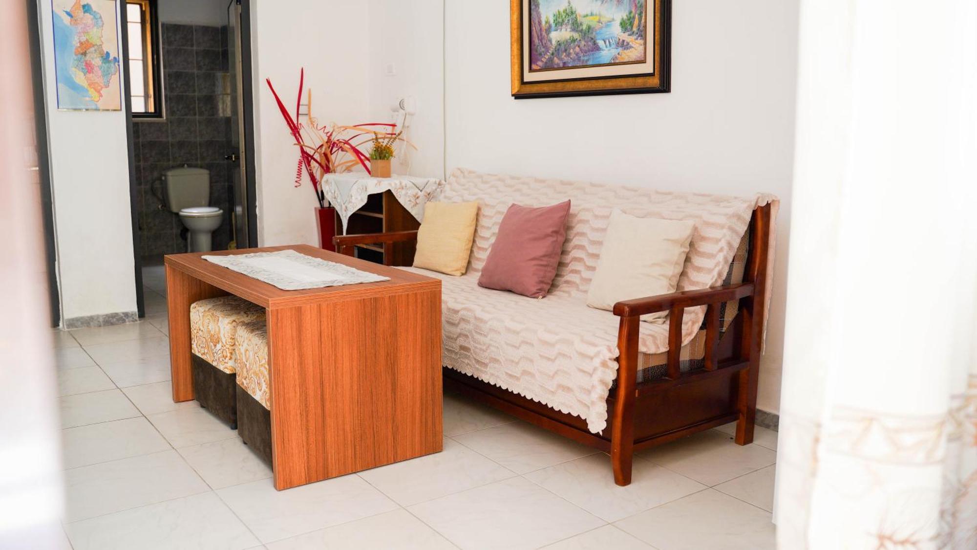 Vila Aliaj Luxury Apartment With 2 Rooms With Private Wonderful Terrace Dıraç Dış mekan fotoğraf