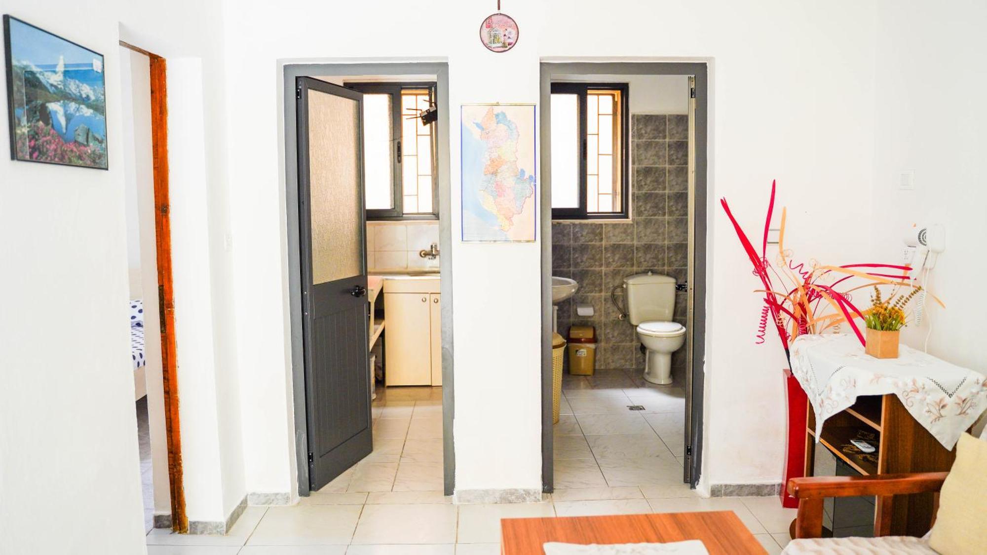 Vila Aliaj Luxury Apartment With 2 Rooms With Private Wonderful Terrace Dıraç Dış mekan fotoğraf