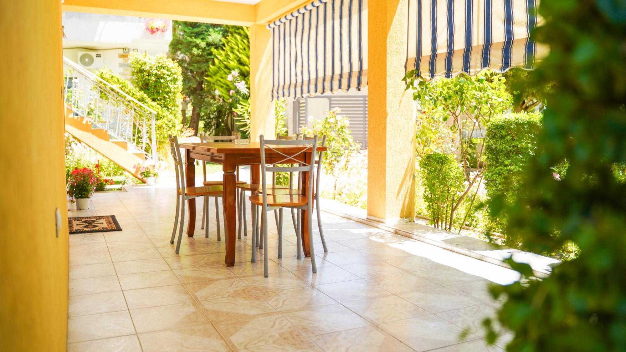 Vila Aliaj Luxury Apartment With 2 Rooms With Private Wonderful Terrace Dıraç Dış mekan fotoğraf