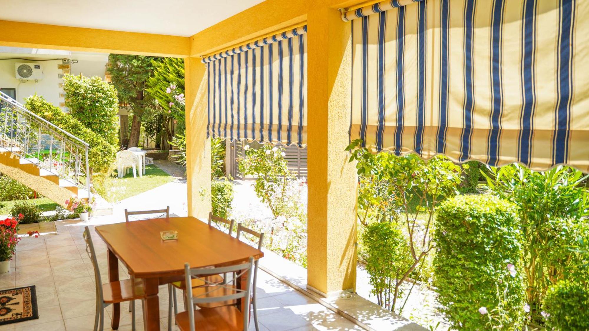 Vila Aliaj Luxury Apartment With 2 Rooms With Private Wonderful Terrace Dıraç Dış mekan fotoğraf