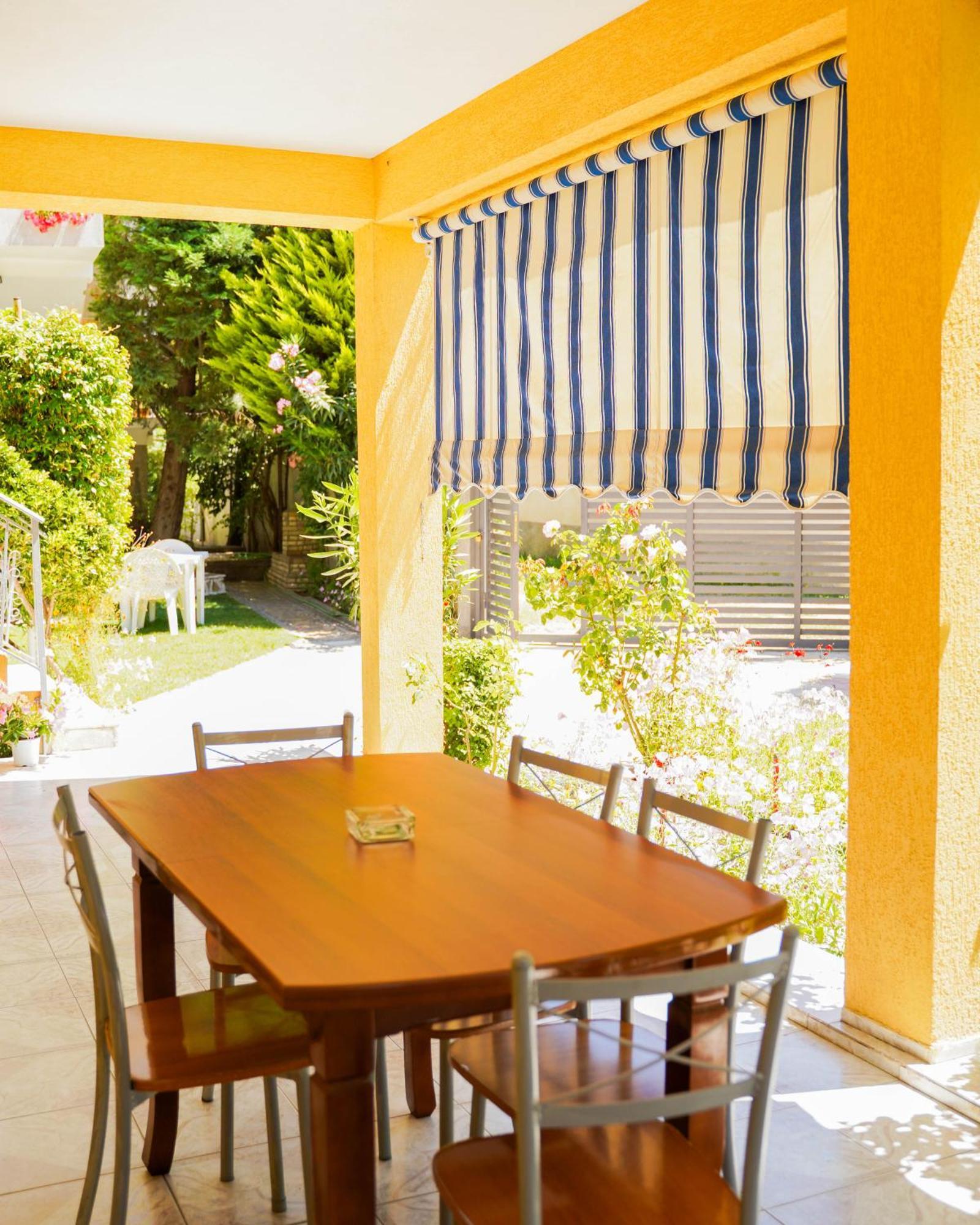 Vila Aliaj Luxury Apartment With 2 Rooms With Private Wonderful Terrace Dıraç Dış mekan fotoğraf